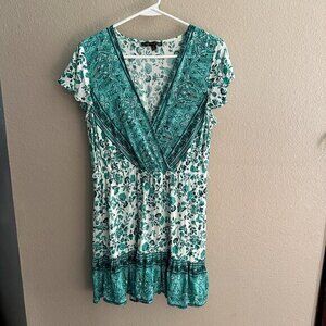 City Triangles Dress  Size Large‎